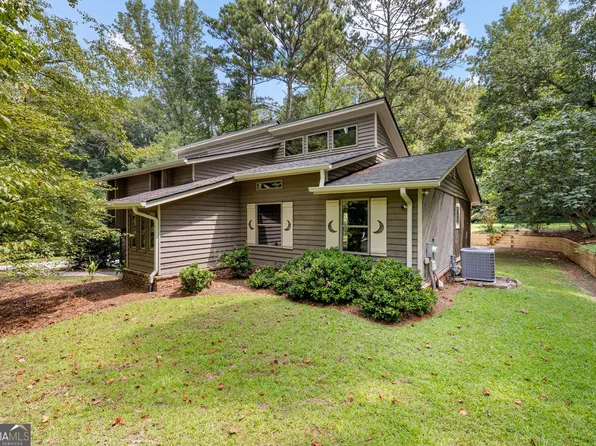 260 Devilla Trce, Fayetteville, GA 30214