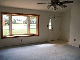 1st image of 44 Castle Run Dr