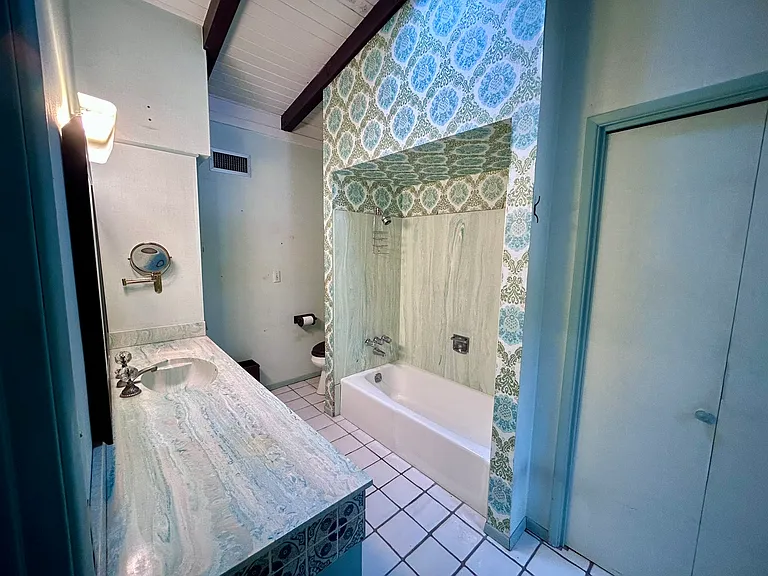 5180 E Fort Lowell Rd — Photo 28