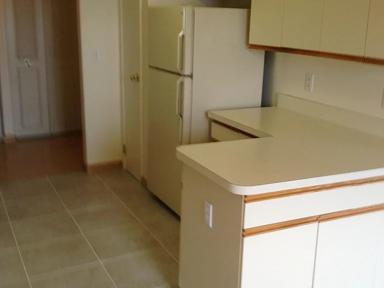 108 Riverview Ct #108 — Photo 3