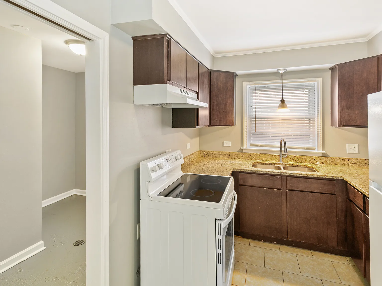 3 bed, 1535 sqft, $2,195 — Photo 3