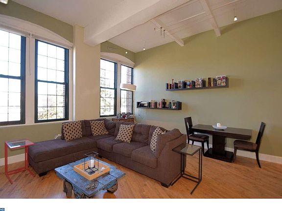 2nd image of 200 Lincoln Ave Suite 221