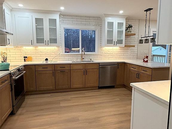 4th image of 94 Sally Lane