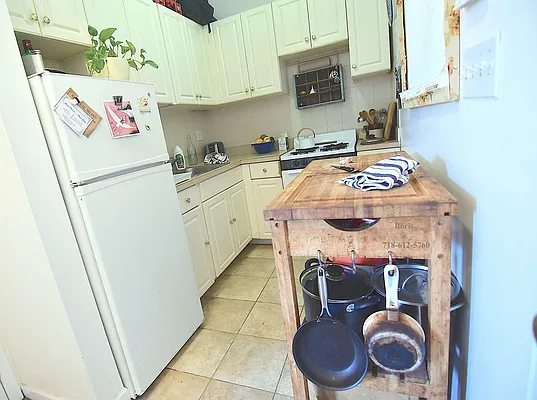 Rented by J Misrahi Realty Corp | media 28