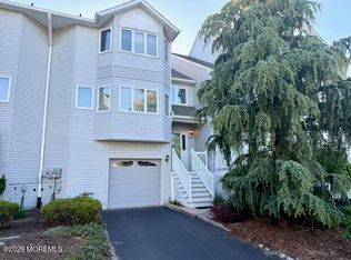 204 Muskflower Ct, Toms River, NJ 08753