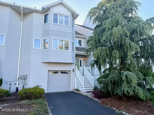 204 Muskflower Court, Toms River, NJ 08753