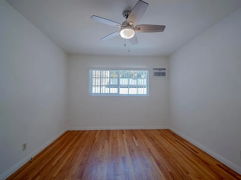 2159 Orange Ave — Photo 12
