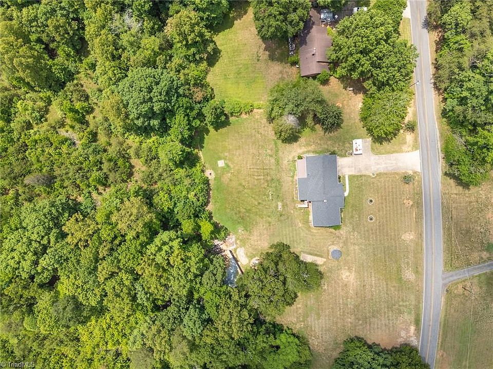 1st image of 261 Westerly Park Rd