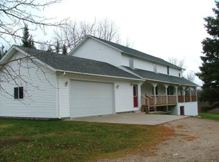 1792 Orchard Beach Rd, Cheboygan, MI 49721