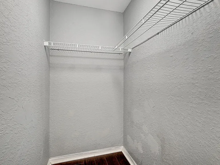 4190 Bahia Isle Cir — Photo 43