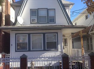 2322 Fish Ave, Bronx, NY 10469