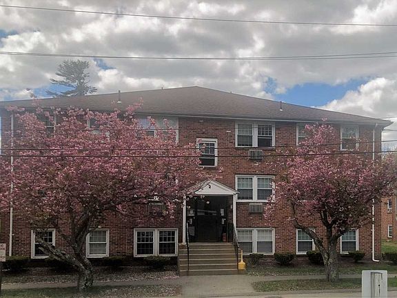 2nd image of 8 Carriage Hill Rd #Ch8-09