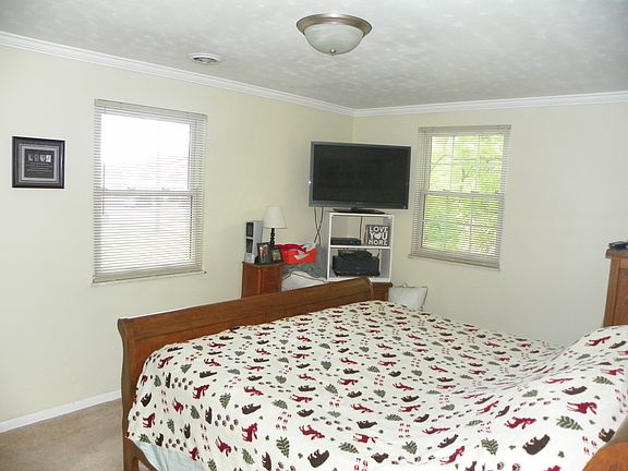 4th image of 43 Long St