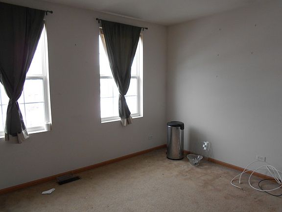 4th image of 671 Four Seasons Blvd