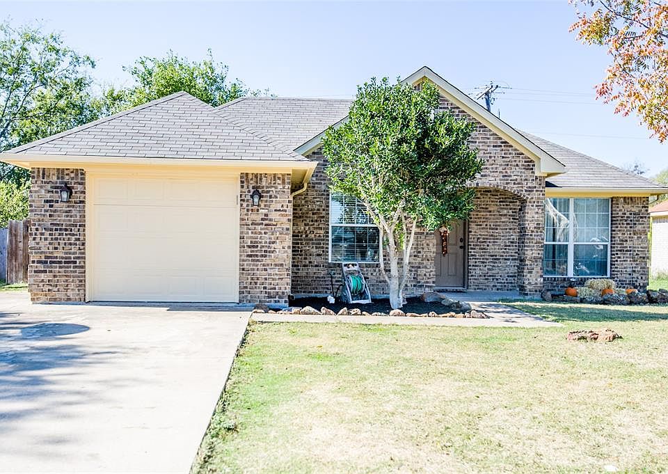 1st image of 112 Owen Way