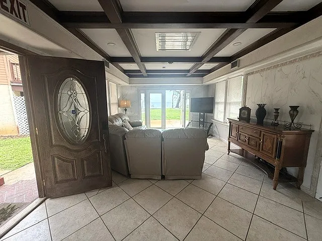 3465 S Washington Ave — Photo 4