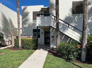 335 Springdale Dr, Bradenton, FL 34210