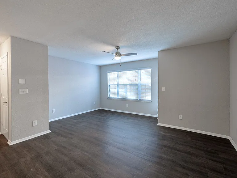 Live Easy. Live Elevated. Live 2100 Defoors. — Photo 15