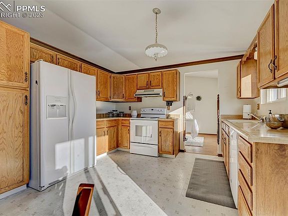 5th image of 5165 Bunk House Ln