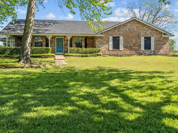 109 Meadowview St, Crockett, TX 75835
