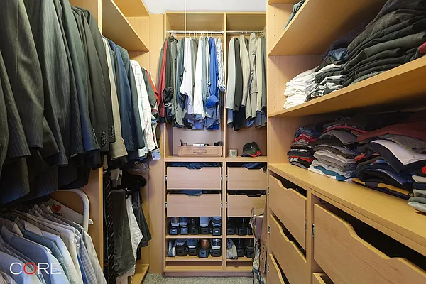 Sold by CORE | media 6