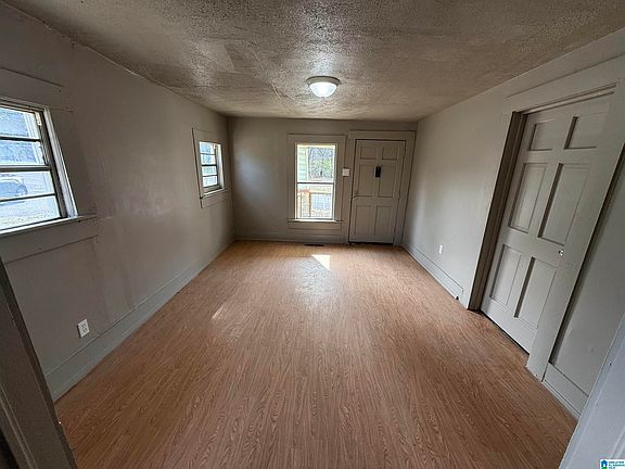 2nd image of 2100 Dawson Ave SW