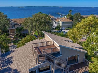 989 Point Seaside Dr, Crystal Beach, FL, 34681