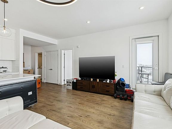 4th image of 60 Skyview Ranch Rd NE #1415