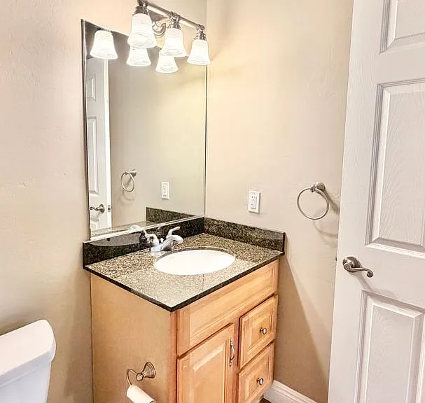 1537 McDonald Rd — Photo 32