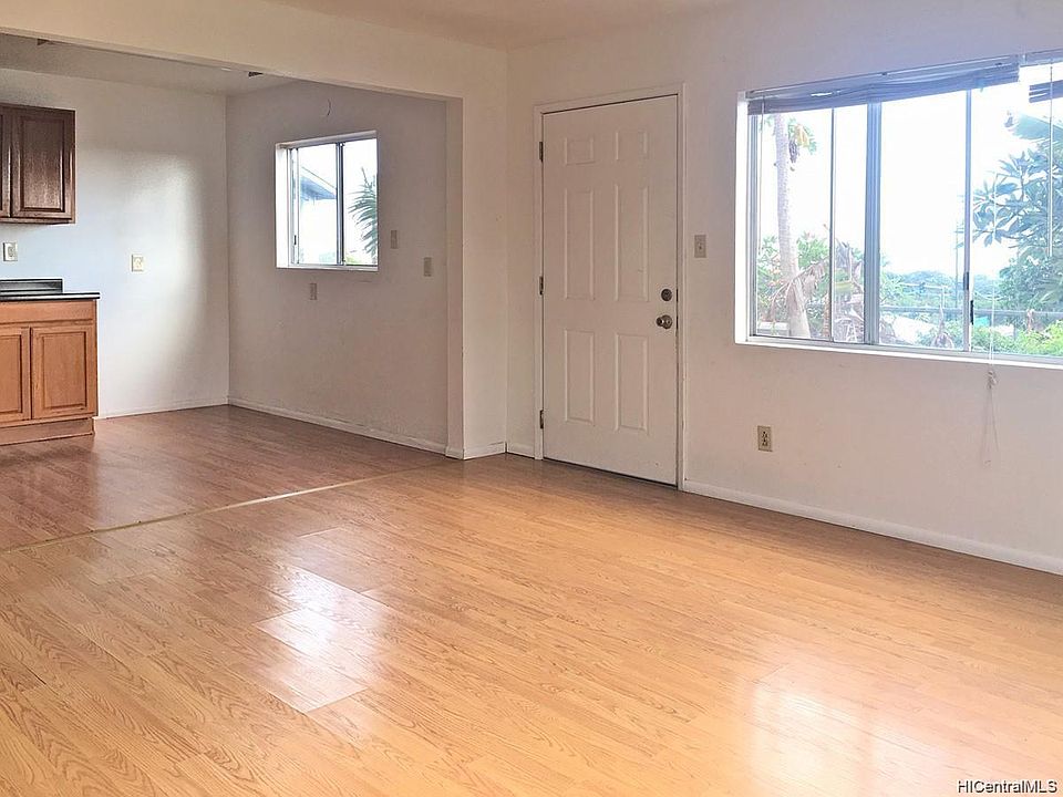 2nd image of 1827 Kalihi St APT C