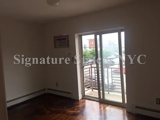 Rented by Signature Spaces NYC Corp | media 10