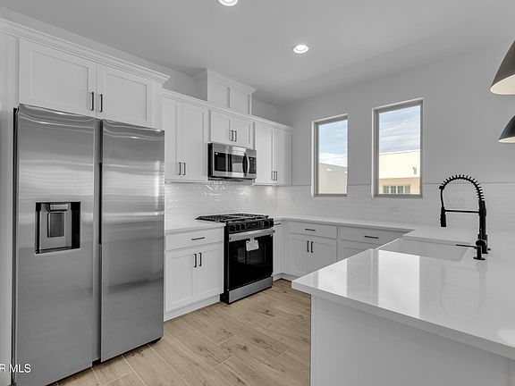 4th image of 13878 Paseo Bosque Ave
