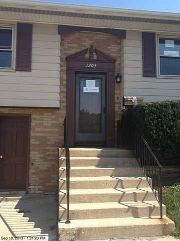 1st image of 1205 S Park Ave