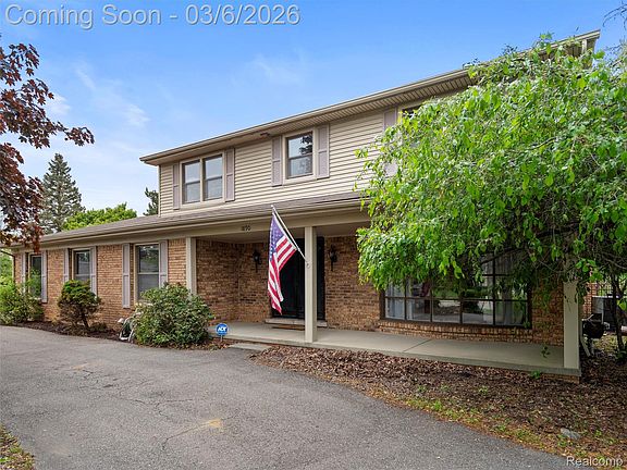 2nd image of 1890 Ludgate Ln