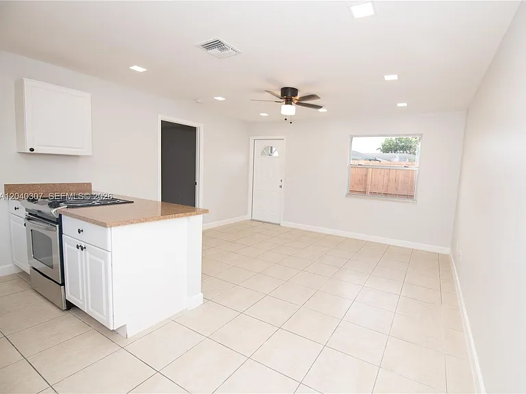 1804 My Pl — Photo 8