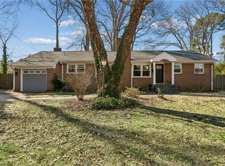 12 Wilson Cir, Newport News, VA 23606