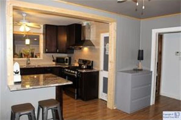 1st image of 365 S Hackberry Ave