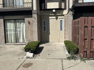 15999 W Eleven Mile Rd APT 4, Southfield, MI 48076