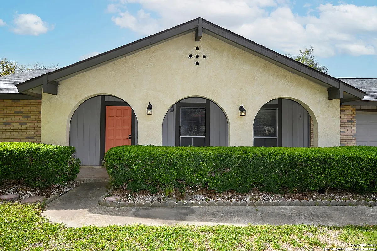 Building Photo - 12418 Bret Springs St