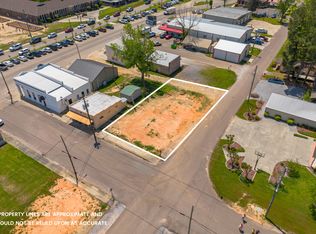 106 N Oak St, Seminary, MS 39479