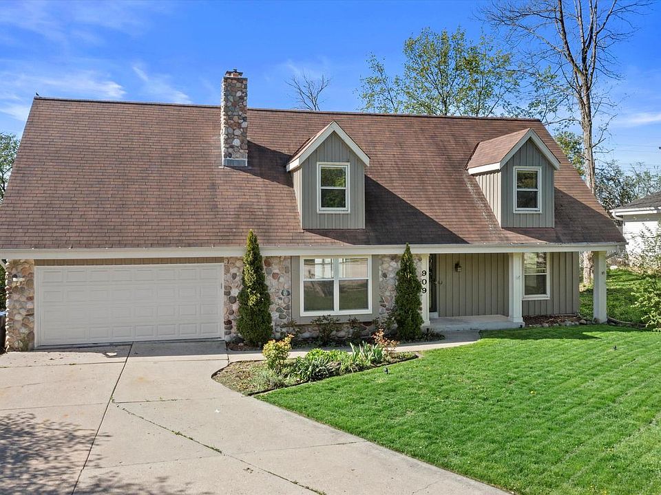 1st image of 909 Larchmont DRIVE
