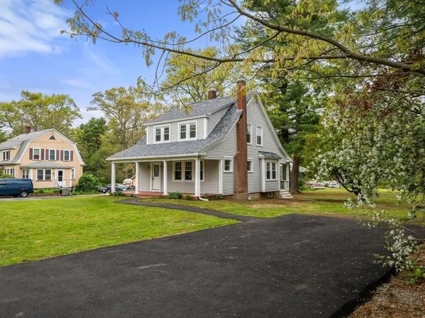 118 County Rd, East Freetown, MA 02717