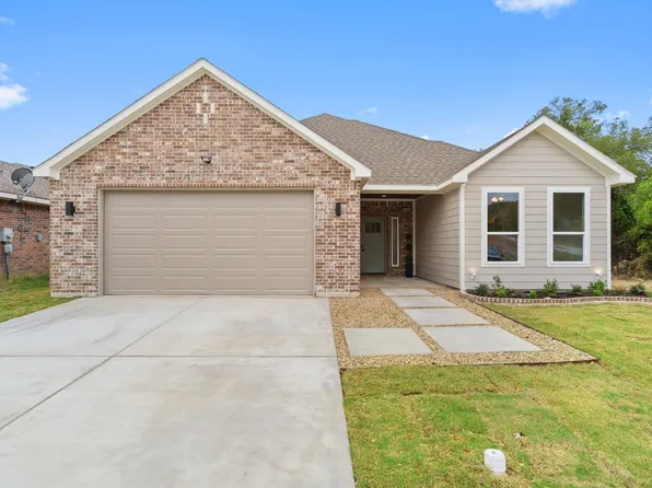 14065 Lost Spurs Rd, Roanoke, TX 76262