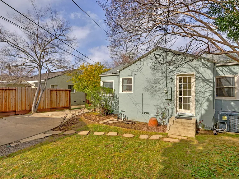 5228 G St — Photo 30