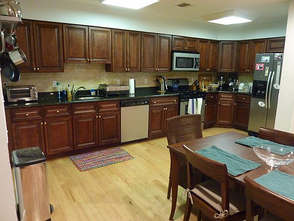 Kitchen/Dinning Area