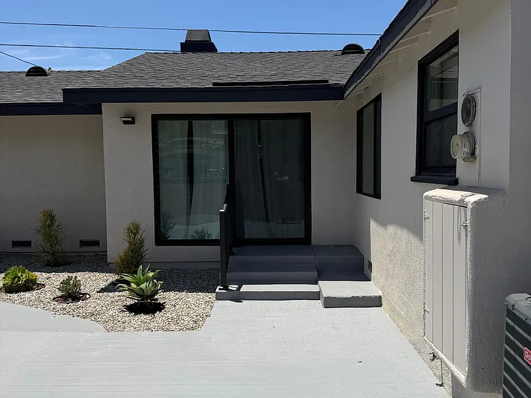 15318 Bonsallo Ave — Photo 30