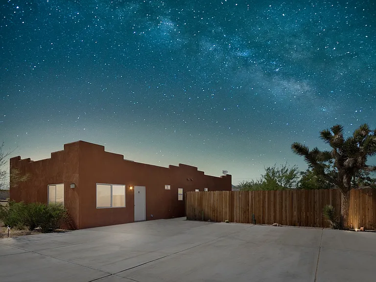 Desert Air Rd — Photo 1
