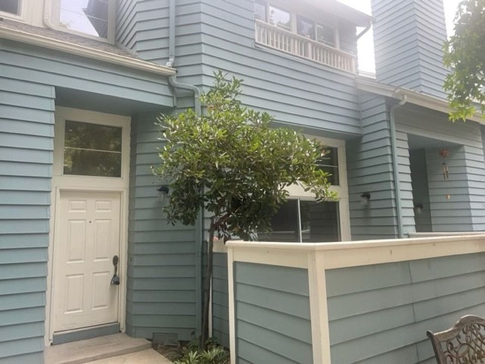 1st image of 727 Balfe St