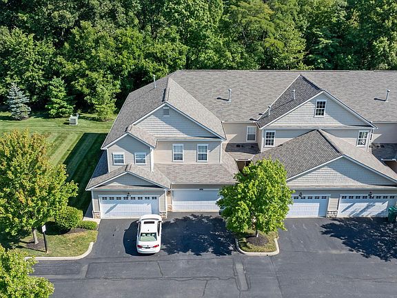 2nd image of 9144 Scenic View Cir