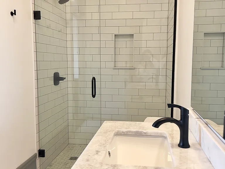206 S Washington St #A — Photo 6